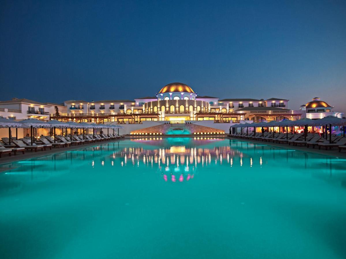 มิตซิส ลากูนา รีสอร์ต แอนด์ สปา Hotel แอร์ซอนิสซอส ภายนอก รูปภาพ The Royal at Atlantis