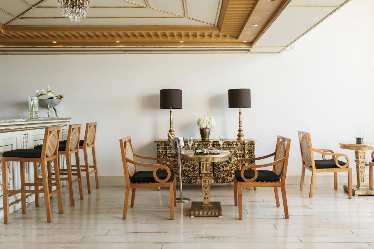 มิตซิส ลากูนา รีสอร์ต แอนด์ สปา Hotel แอร์ซอนิสซอส ภายนอก รูปภาพ A dining room